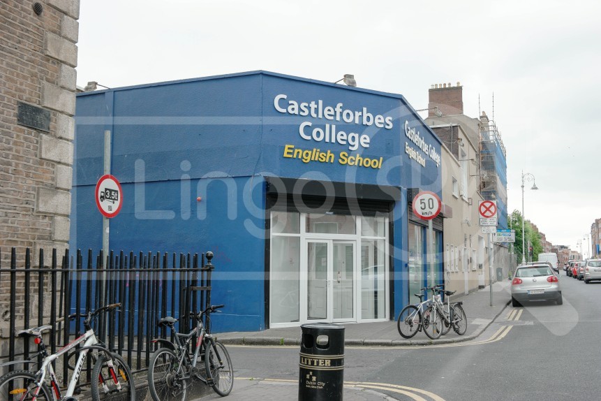 Castleforbes College